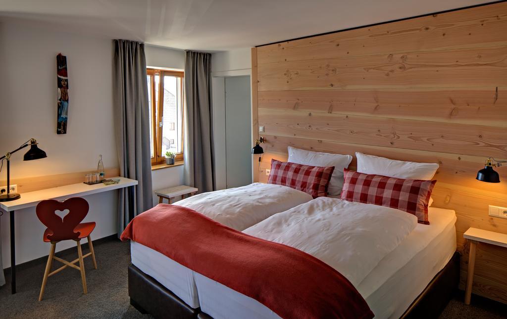 Landhotel Gasthaus Zum Pflug Zell am Harmersbach Zewnętrze zdjęcie